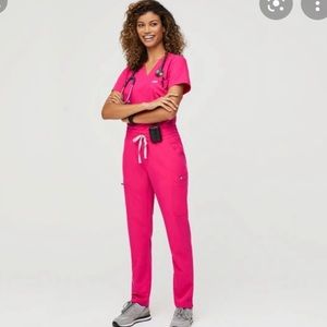 Sold 💕💕Figs shocking pink XXS high waisted yola scrub pants only